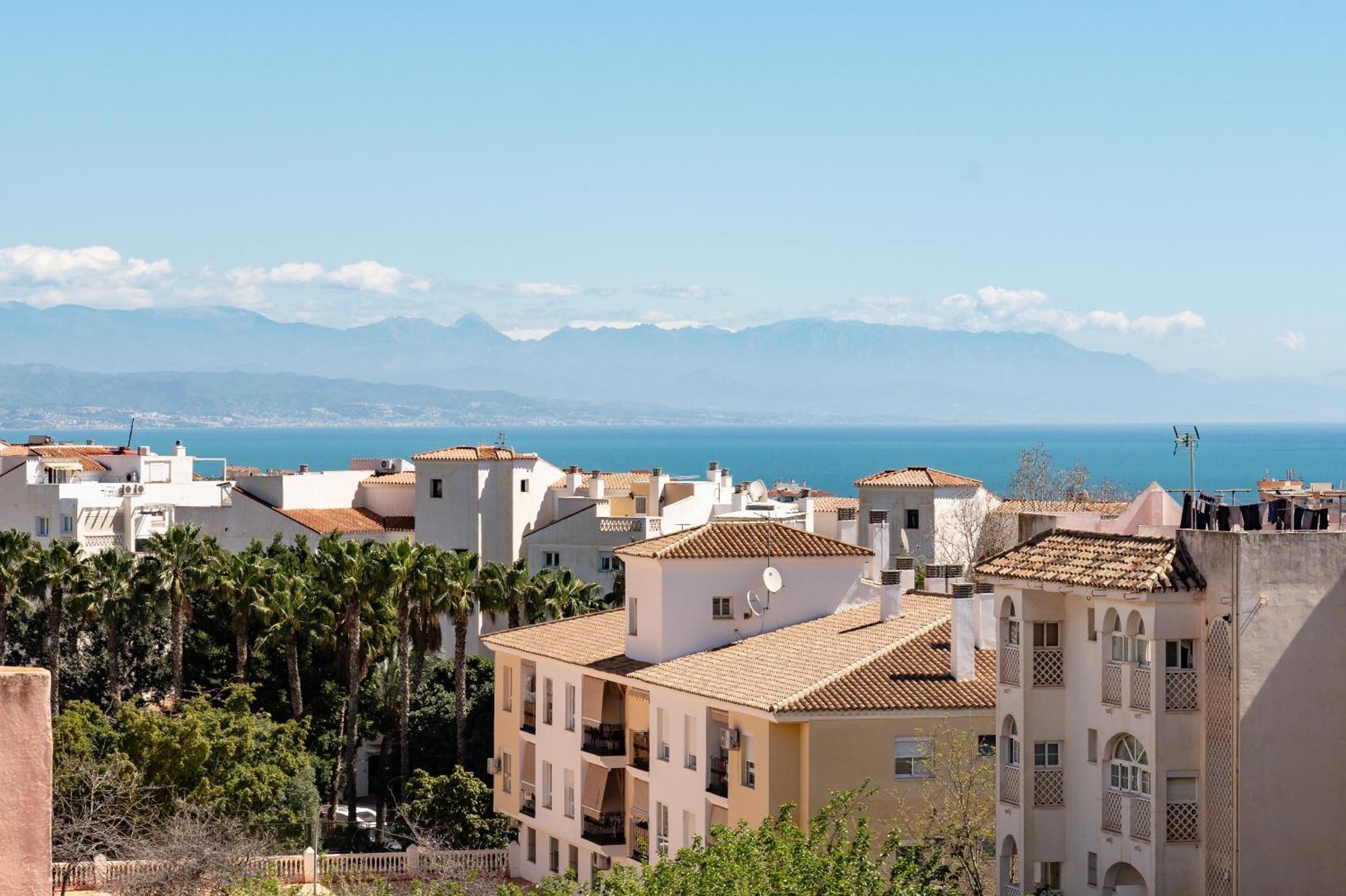 Bhost - Los Carmenes ベナルマデナ エクステリア 写真