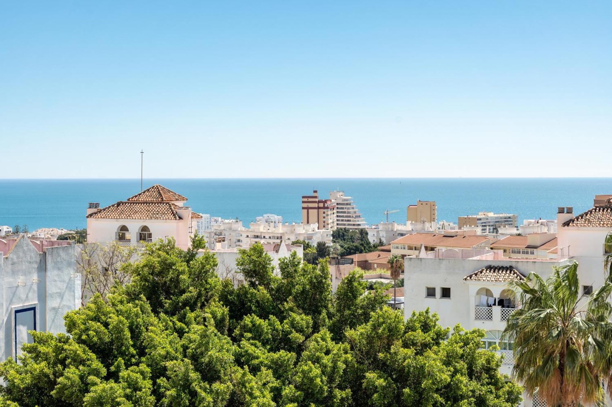 Bhost - Los Carmenes ベナルマデナ エクステリア 写真